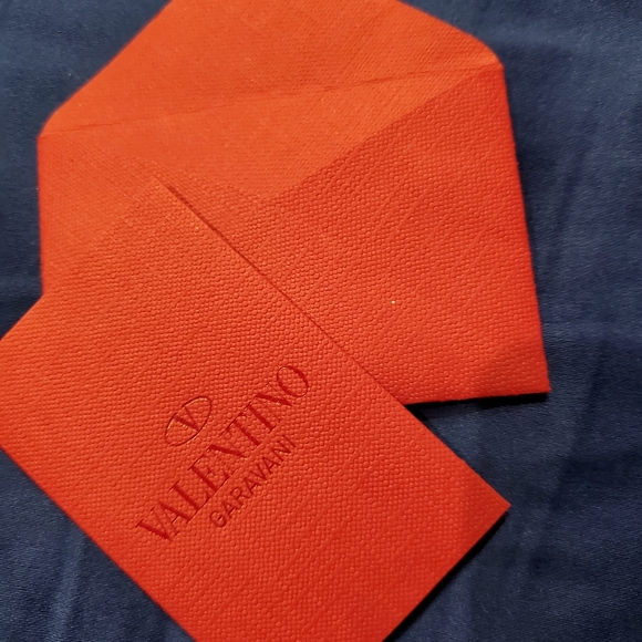 New Valentino bag with chain strap - Picture 5 of 7